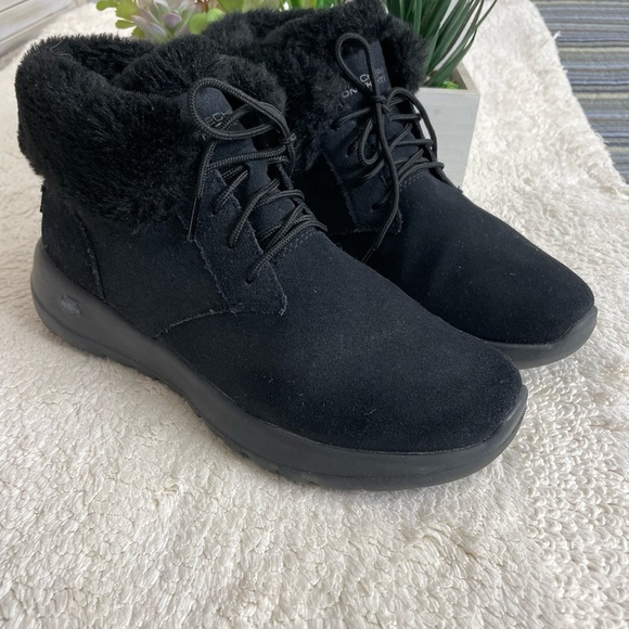 Skechers Shoes - Skechers Black Boots with Fur Lining